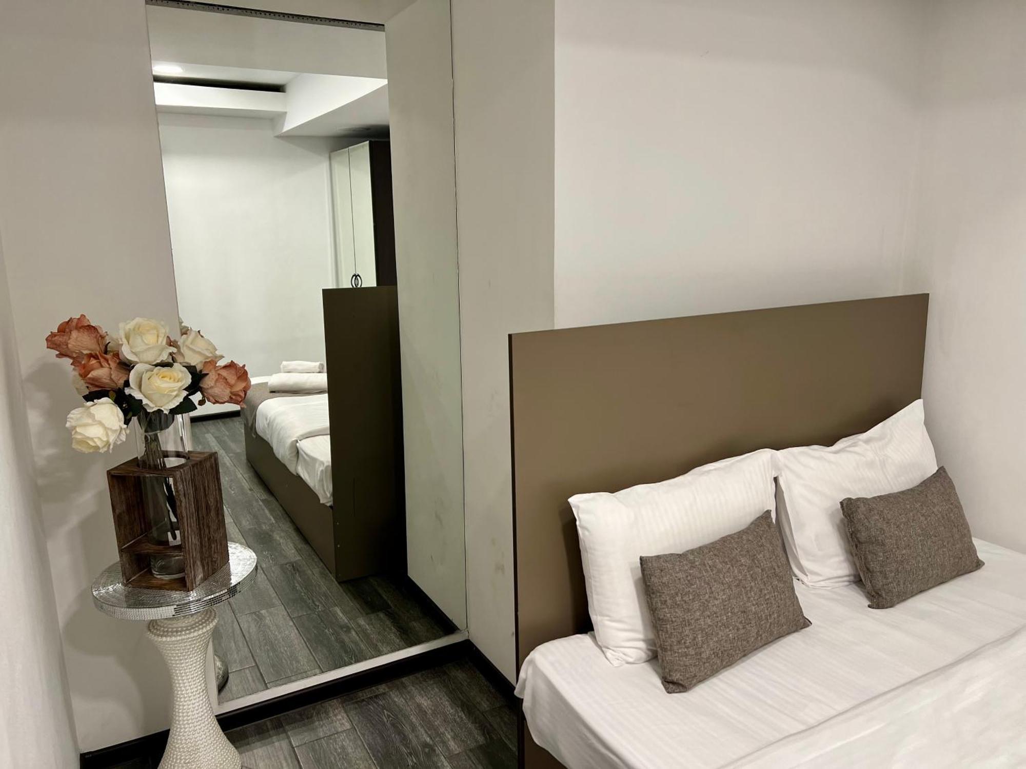 Yvn Tumanyan Apart-Hotel 耶烈万 外观 照片