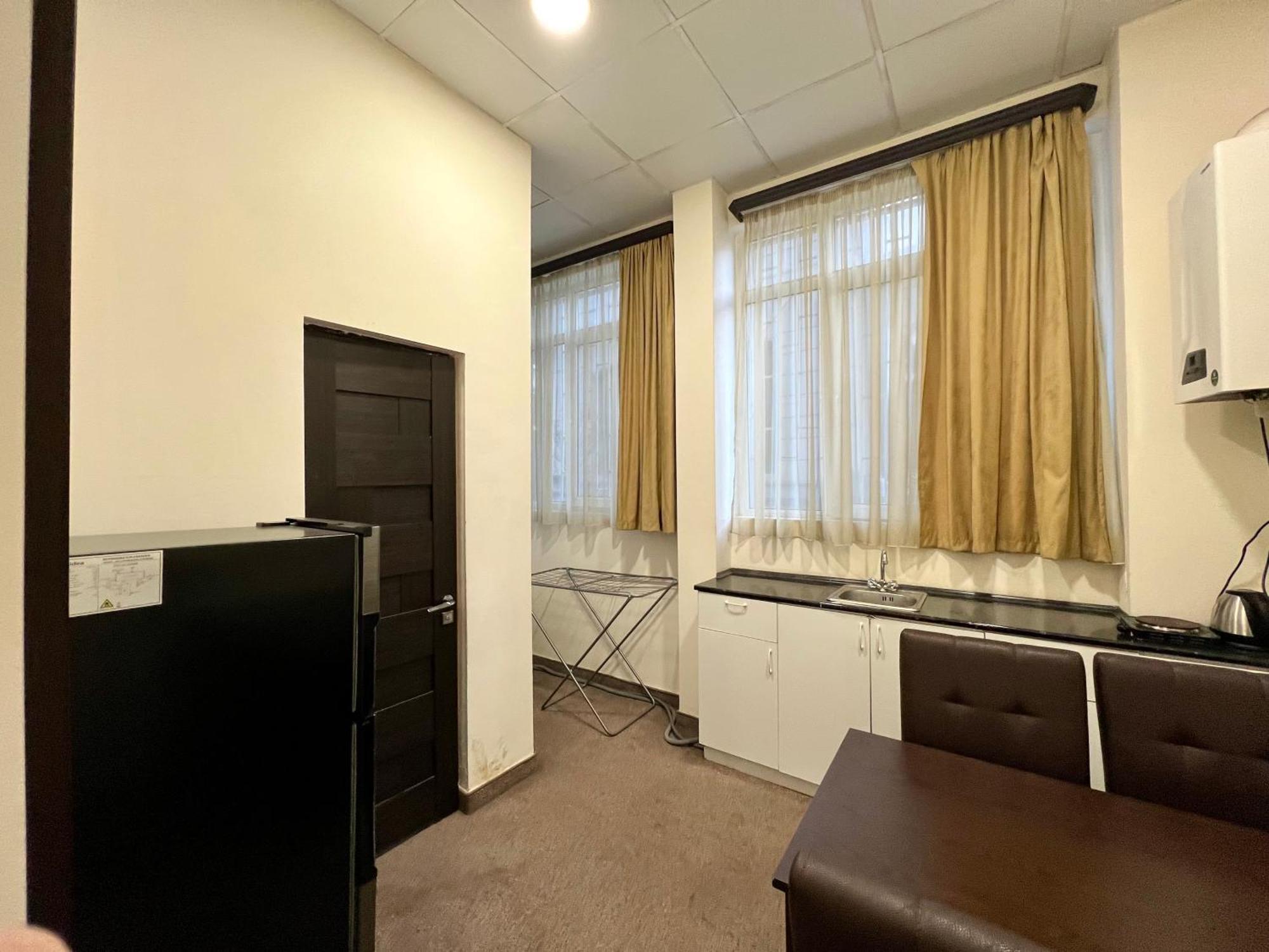 Yvn Tumanyan Apart-Hotel 耶烈万 外观 照片